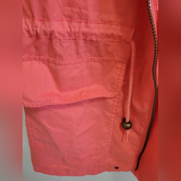 Retro Windbreaker - Picture 4 of 5